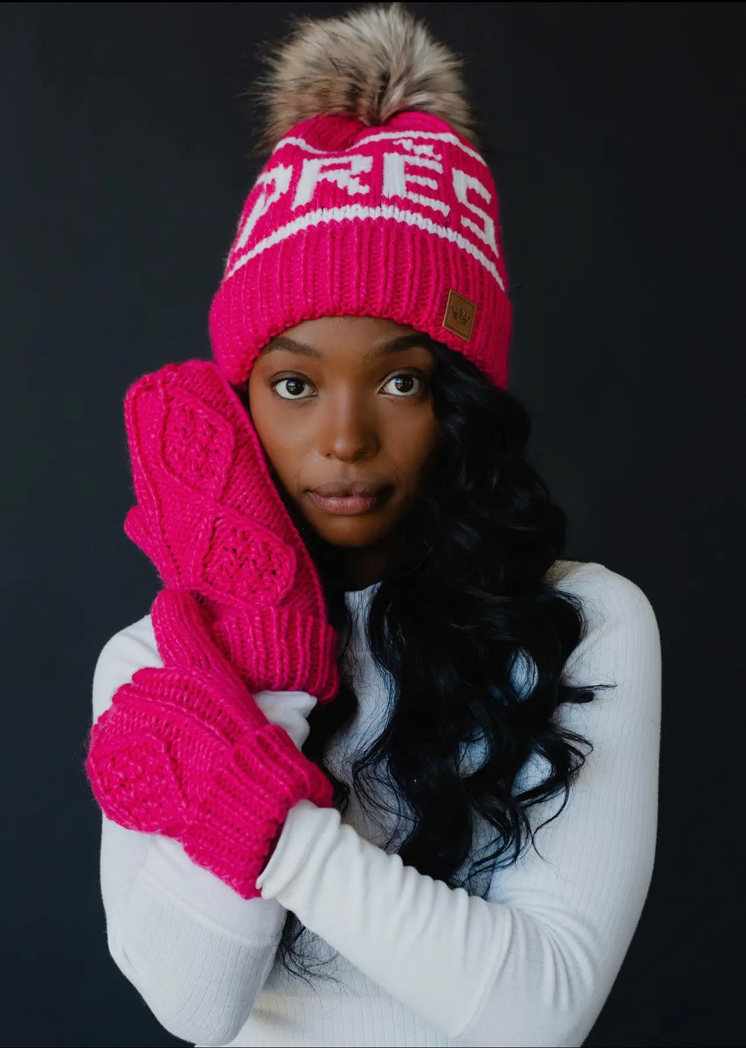 Shop Après Knit Hat Faux Fur Pom – Style Trolley