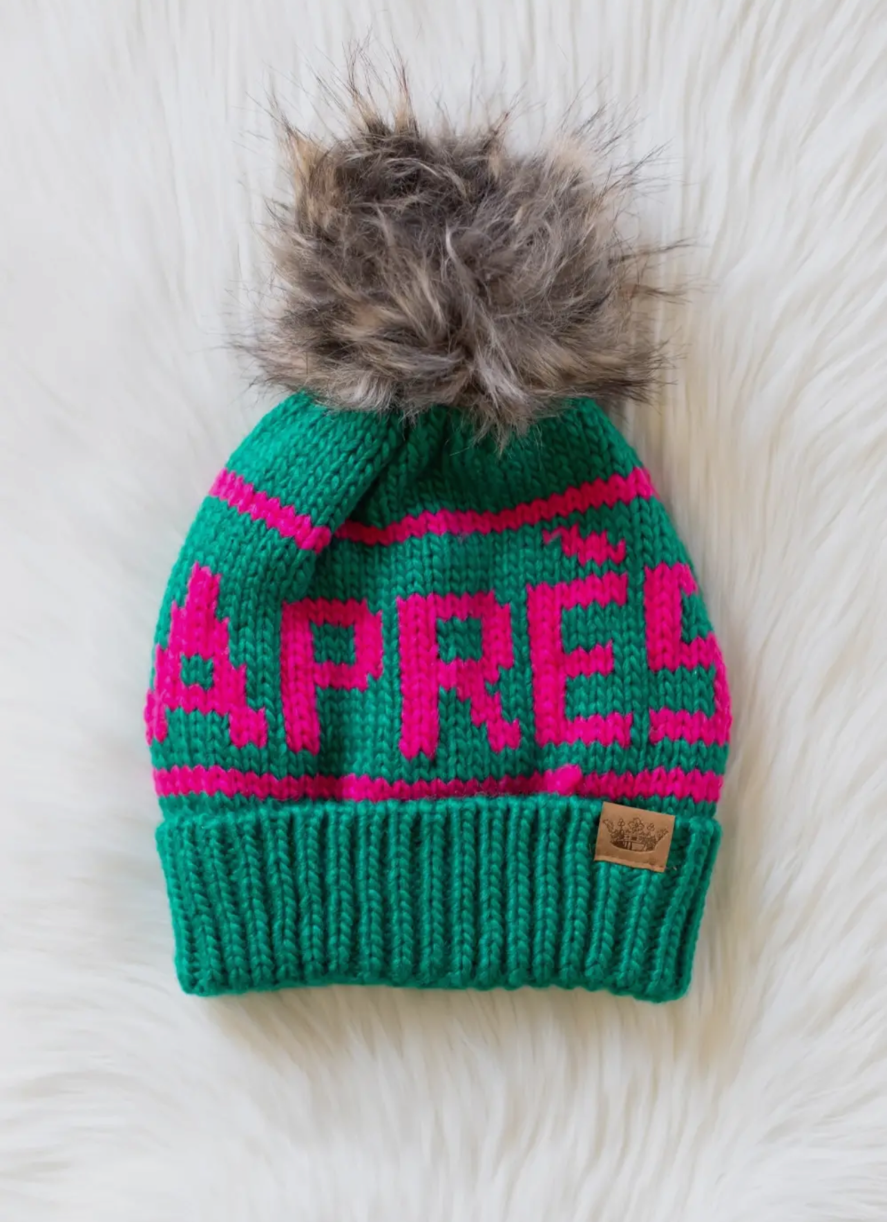 Après Knit Hat with Faux Fur Pom