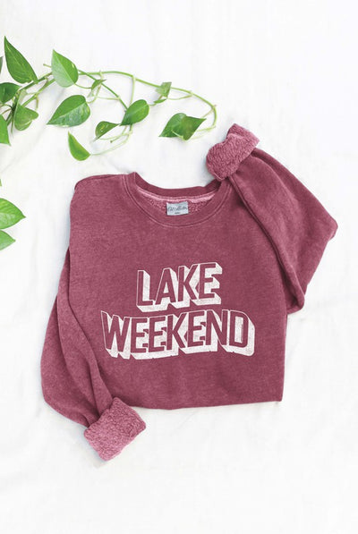 LAKE WEEKEND Mineral Washed Graphic Sweatshirt